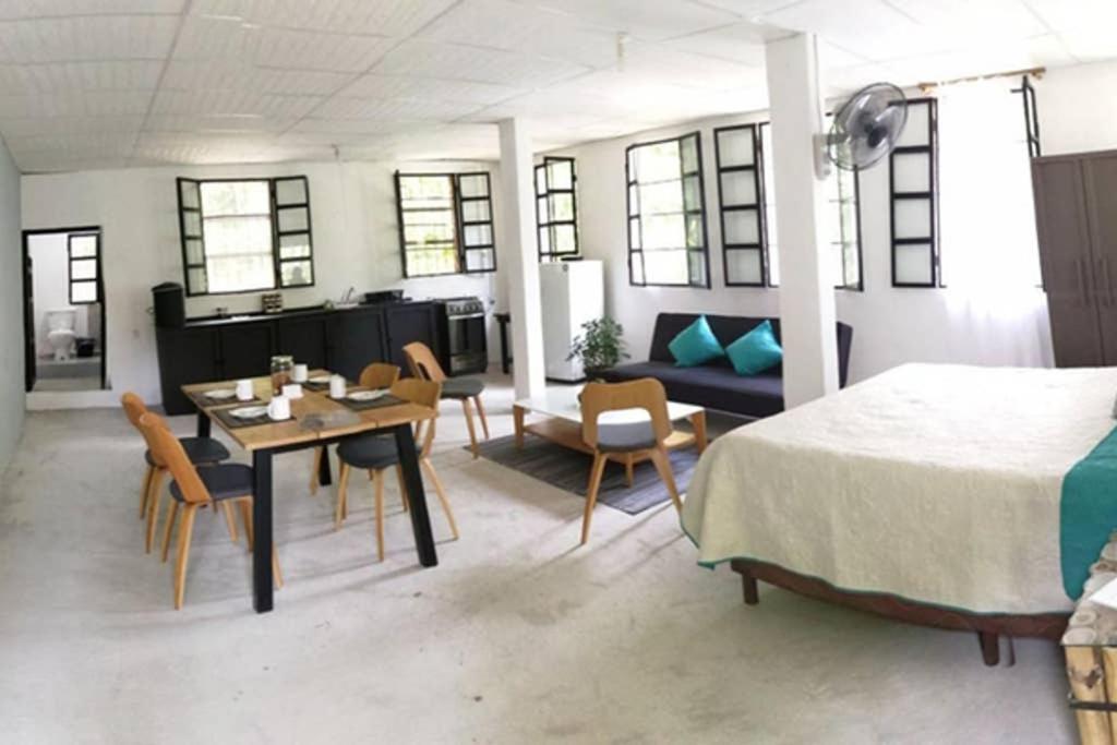 Apartamento Equipado Tipo Loft Lägenhet El Remate Exteriör bild